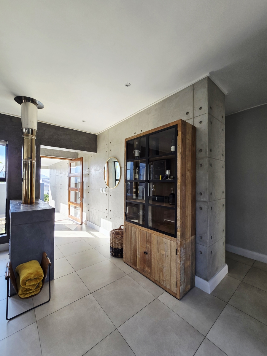 4 Bedroom Property for Sale in Kingswood Golf Estate Western Cape
